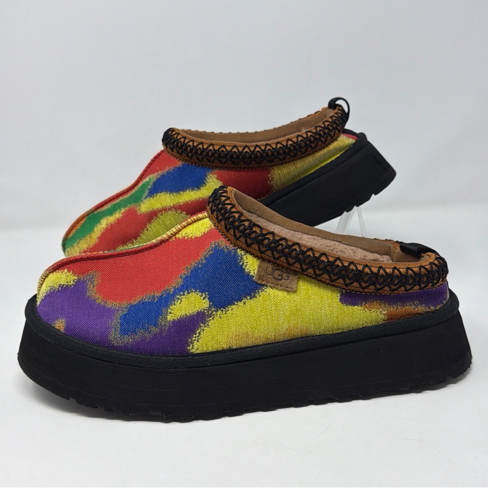 UGG Tazz Pridepop Platform Slippers Red Multi Camo 1144231 Womens 10